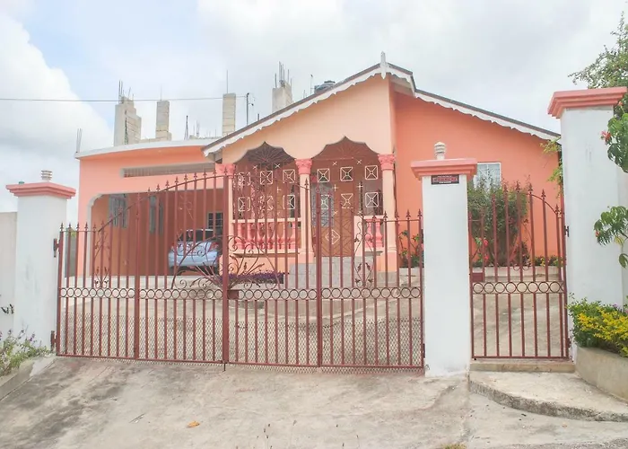 Torchwood Manor @ Rhyne Park Montego Bay